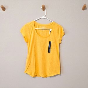 NWT Gap Easy Tee with Pocket